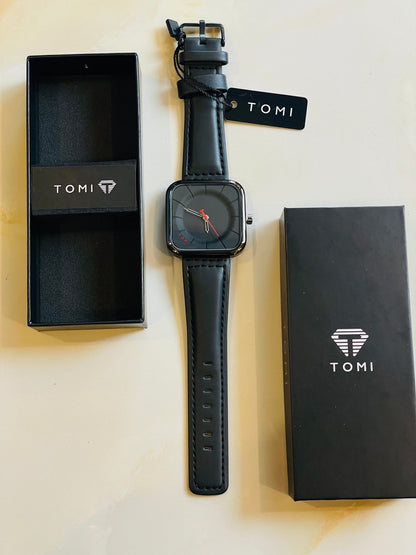 TOMI BLACK STRAP RED NEEDLE